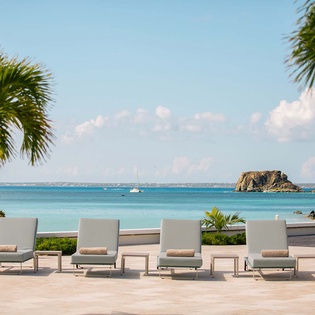 5-PetitePlage4-Loungers