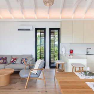 living-room-nanou-track2