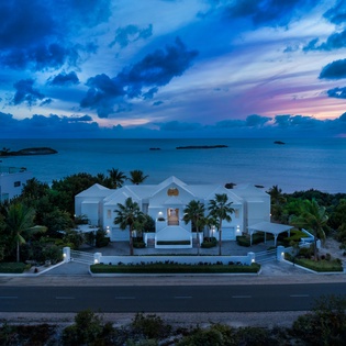 exterior-twin-palms-track15