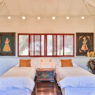 bedroom-6-pamplemousse-track2