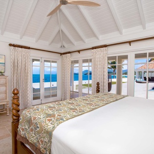 35-BeauRivage-Bedroom1