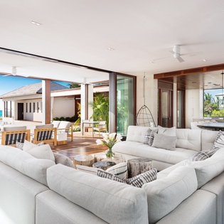 living-room-vision-beach-track1