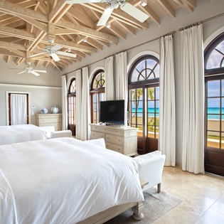 bedroom6-chateau-des-palmiers-track6