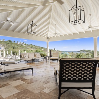 Exterior-Maison de Reve-Track-20