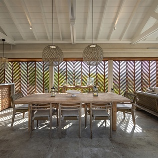 exterior-1-maud-track8