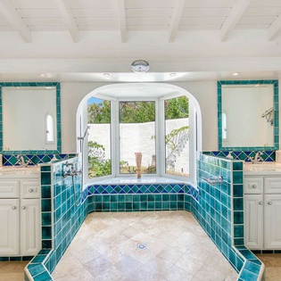 Bathroom at SXM MER, Hillside/Baie Longue, St. Martin