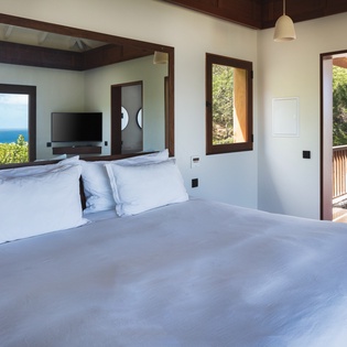 tulum-guest-bedroom1-track3