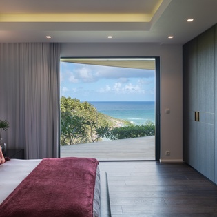 guest-bedroom-5-epicure-track1