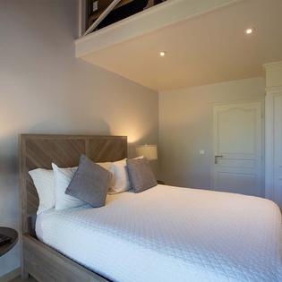 31-Beauvoir-Bedroom4