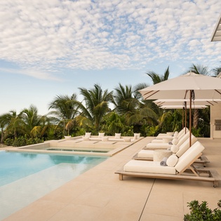 pool-beach-the-reserve-villa-1-track1