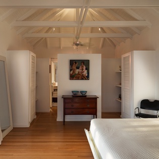 bedroom-1-angelina-track2