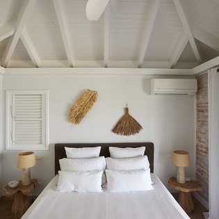 guest-bedroom-2-anolis-track2