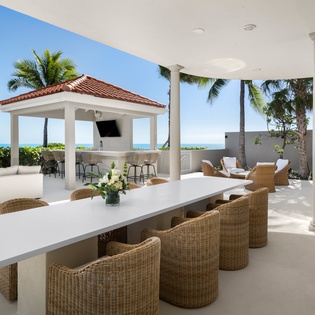 outside-dining-haven-house-track1