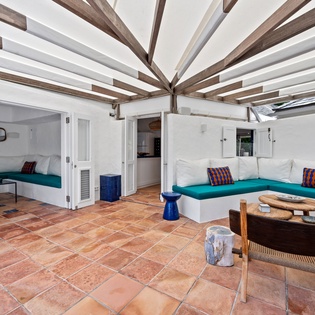 exterior-1-casa-dolce-track8
