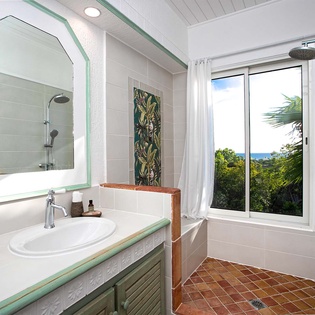 22-Jacaranda-Bathroom2
