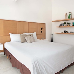 39-SoleLuna-Bedroom3