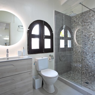 bathroom-4-joie-de-vivre-track5