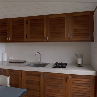 bungalow-kitchen-angelina-track4