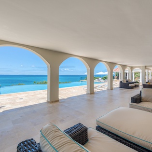 exterior-la-dacha-track2