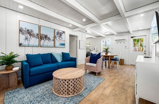 A Charming Beach Cottage - Unit B