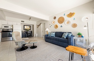 Tivoli by the Sea: 701