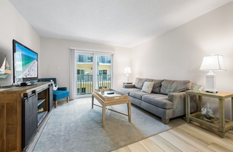 Palm Bay Club - 343 Bayside