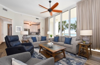 Silver Beach Towers E202