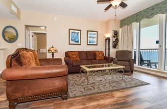 Silver Beach Towers E1502