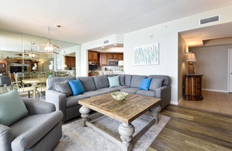 Silver Beach Towers W603