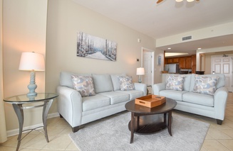 Silver Beach Towers W405