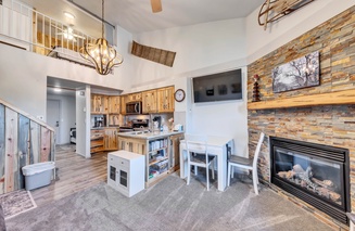 Timberbrook | Brian Head Condo Near Navajo Slopes | Pool, Fireplace, Hot Tub