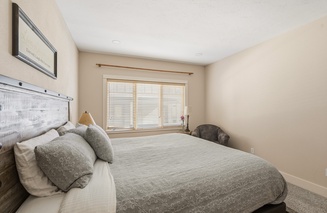 Ponderosa Sunset Retreat