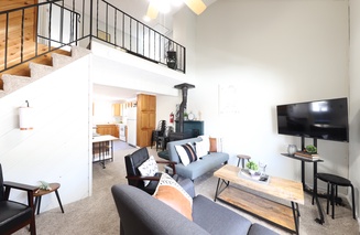 Slopeside Serenity | Kristi Condo by Chair 8 | Giant Steps Location