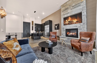 Elevate Escape | Ski-In/Out Luxury | Private Hot Tub + Sauna
