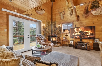 Uncle Jim's Cabin | 2 Cabins | Family + Dog Friendly