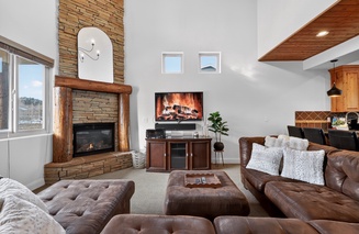 Crooked River 17 | Brian Head Townhome | Walk to Navajo Slopes