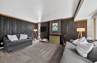 Alpine Getaway Steps from the Slopes