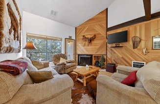 Brianwood Ski-In Condo Steps from Giant Steps Lift