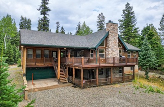 Lava Lodge | Your UTV Basecamp | Scenic Trails | Cozy Nights