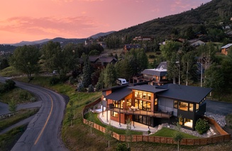 Cazador Lodge
