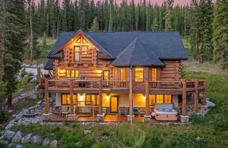 Paradise Meadow Lodge