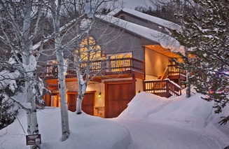 Creekside Chalet