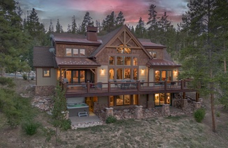 Moose Tracks Lodge