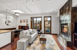 Howelsen Place B206