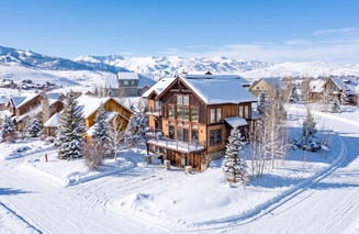 892 Saddle Ridge