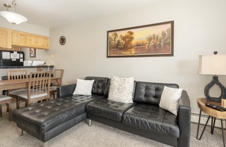 Meadow Ridge Court 8 Unit 6