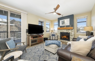 Fraser Crossing 3302