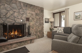 Hideaway Village Alpine 4