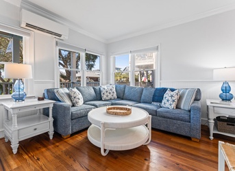 Marsh Harbour Inn-Royal Palm Suite | Photo 1