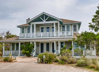 Summer House | Photo 1